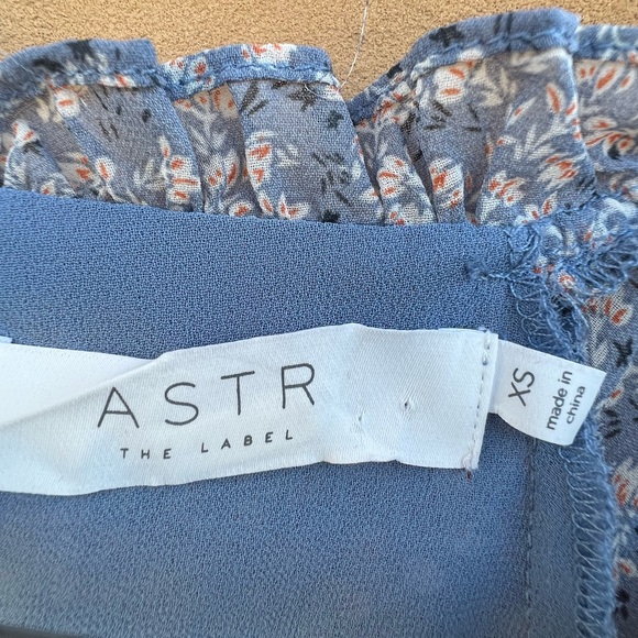ASTR Blue Floral Tiered Ruffles Lagenlook Mini Dress XS - Picture 8 of 11
